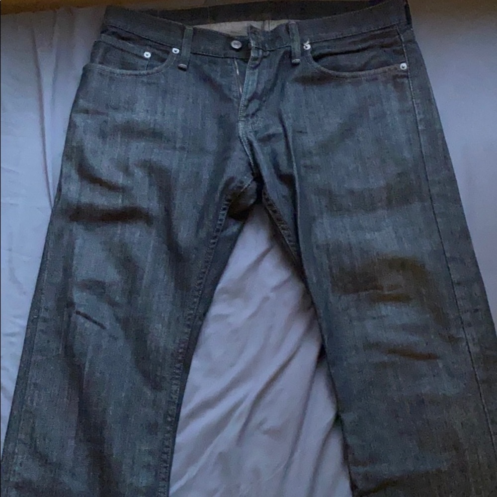 Levi’s 514 Men’s 32x30 Black. Excellent condition.